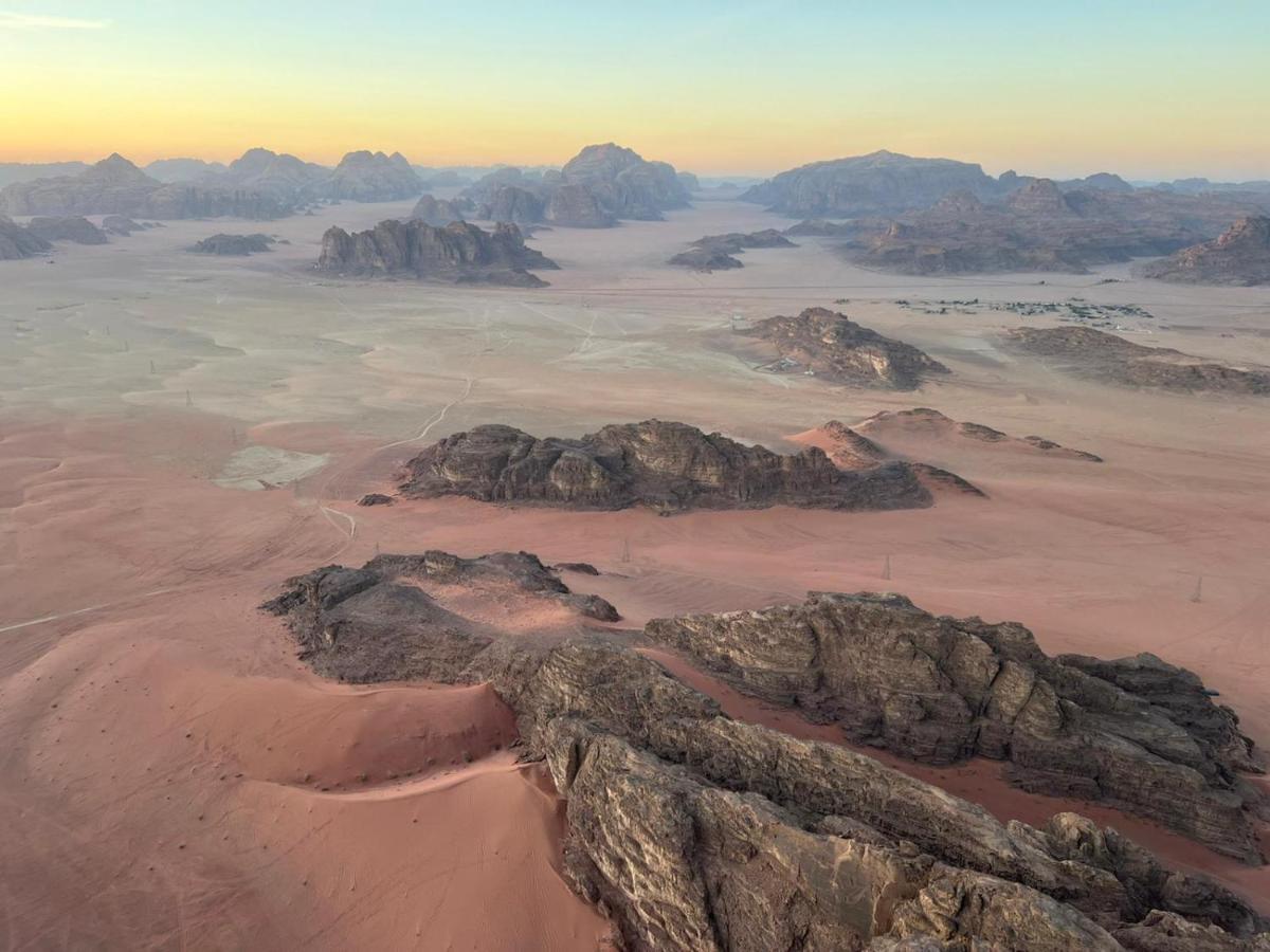 Sara Luxury Camp Hotel Wadi Rum Exterior foto